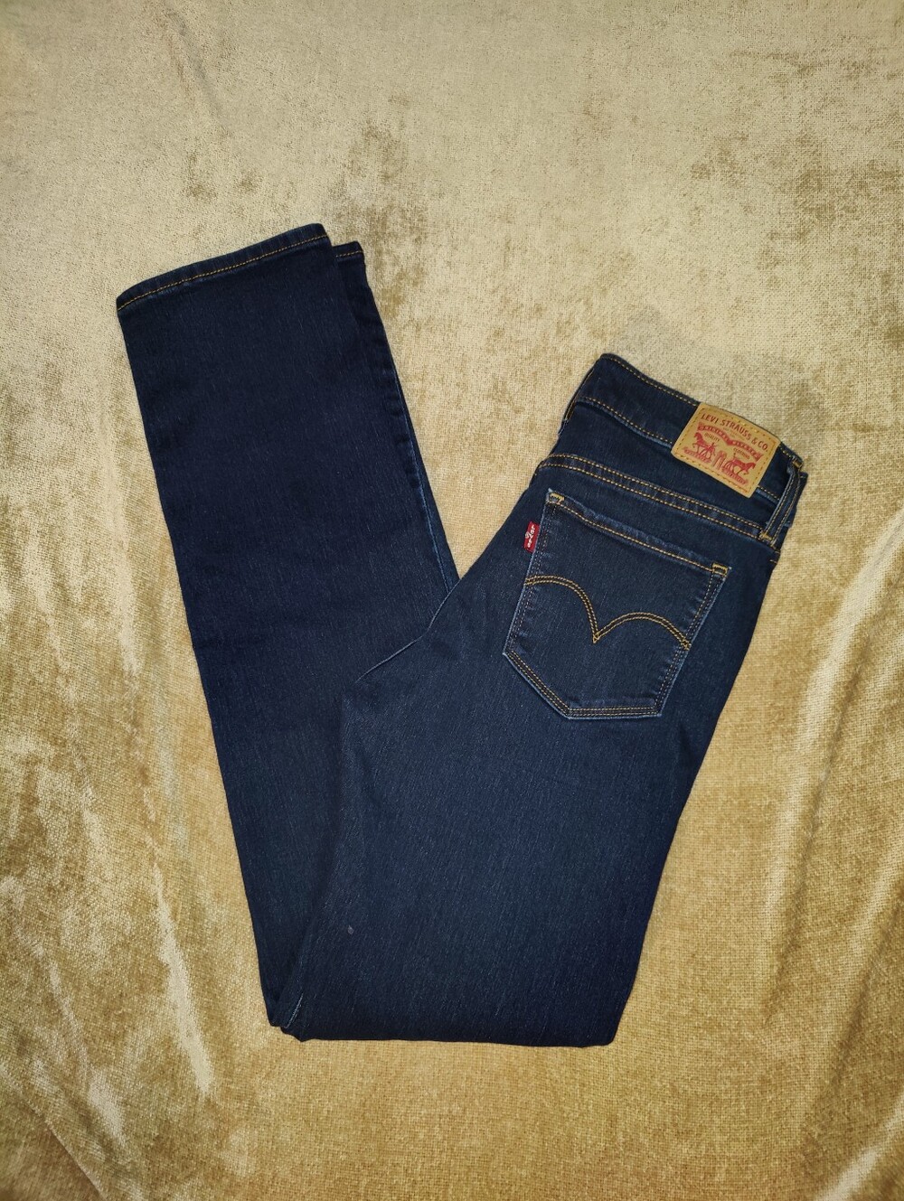 Levi's 314 Shaping Straight Women's Blue Denim Jeans - Dark Wash, Size 27